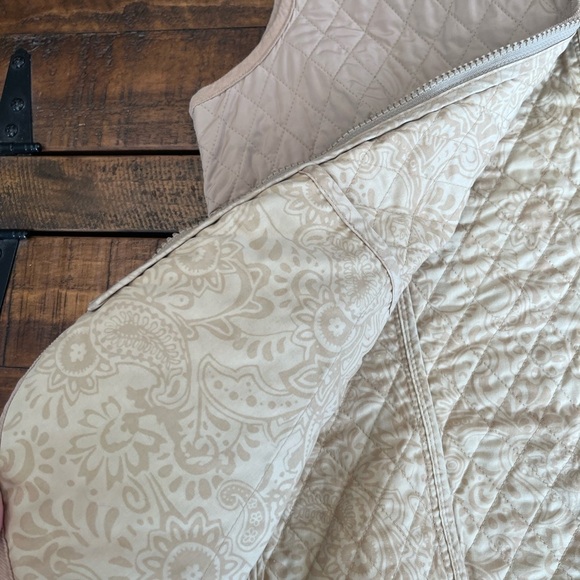 Talbots Tan Quilted Vest with Fitted Silhouette - Picture 3 of 3